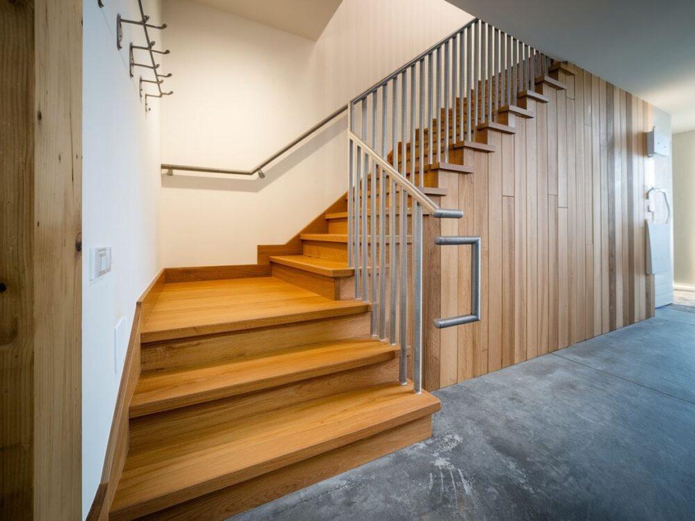 0Renowacja schodów za pomocą nakładek winylowych