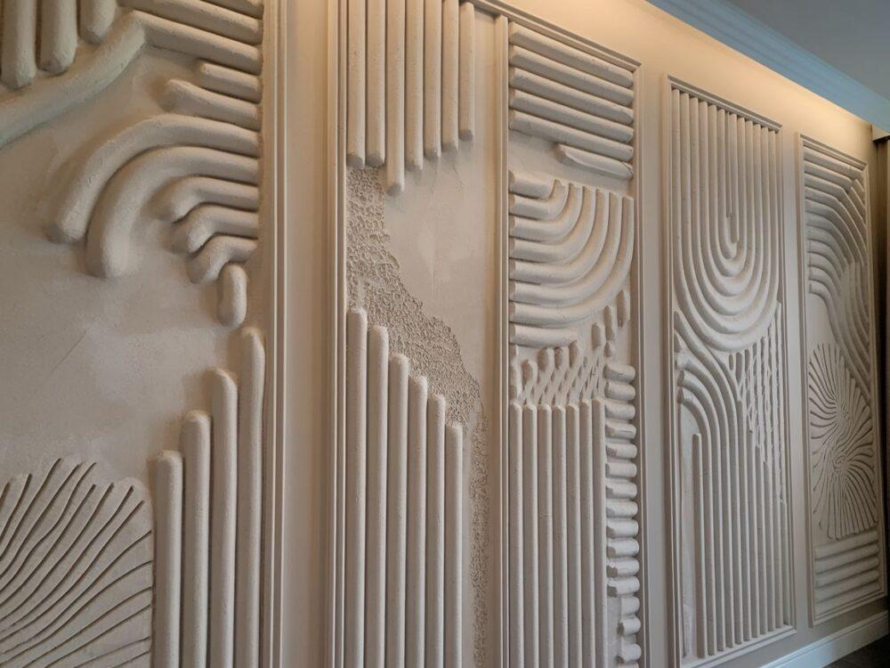 Projektowanie ściany z dekoracjami gipsowymi