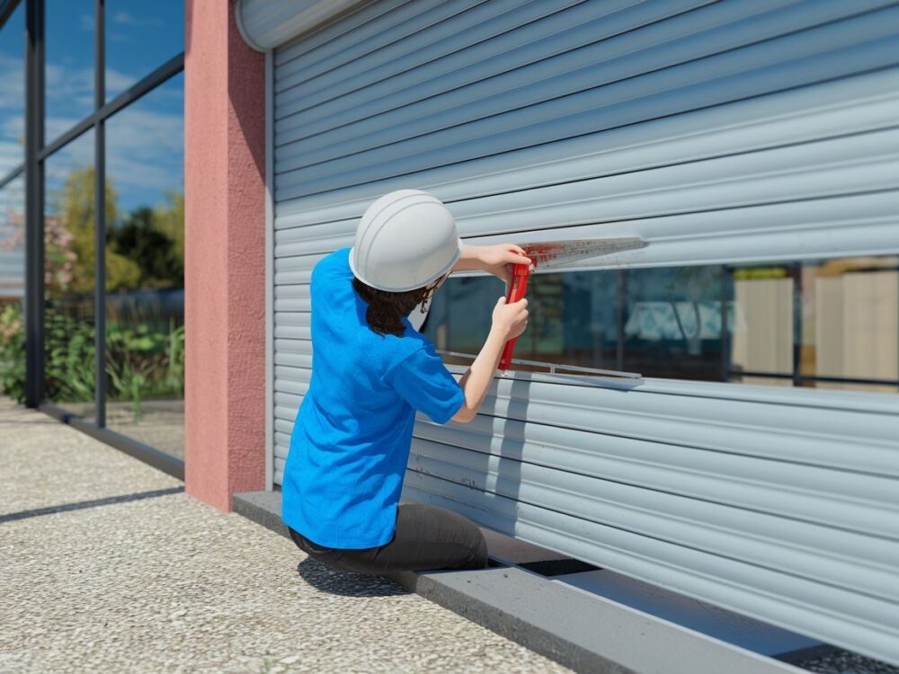 Szczegóły mechanizmu rolety zewnętrznej po zdjęciu obudowy